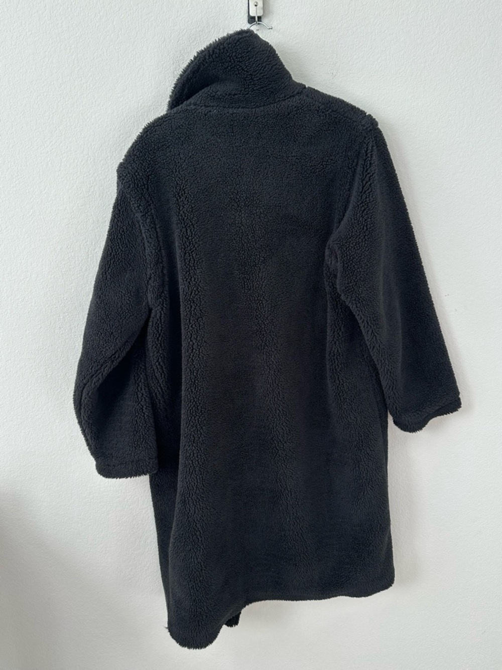 ALO Yoga Oversized Sherpa Teddy Trench Coat in Black SZ S - Picture 7 of 7